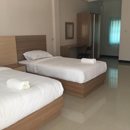 Ruean Kaew Place Aparthotel Nakhonratchasima Екстериор снимка