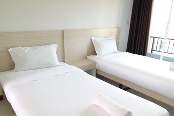 Ruean Kaew Place Aparthotel Nakhonratchasima Екстериор снимка