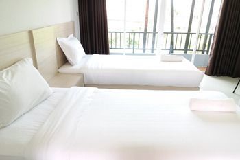 Ruean Kaew Place Aparthotel Nakhonratchasima Екстериор снимка