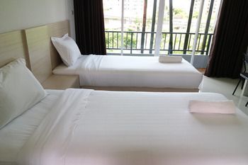 Ruean Kaew Place Aparthotel Nakhonratchasima Екстериор снимка