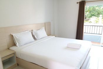 Ruean Kaew Place Aparthotel Nakhonratchasima Екстериор снимка